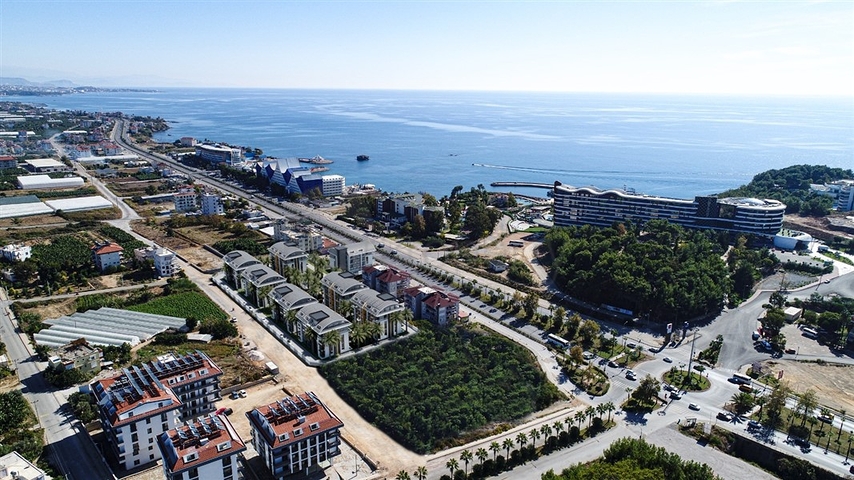 1+1 apartment within walking distance to the sea in Okurjalar area