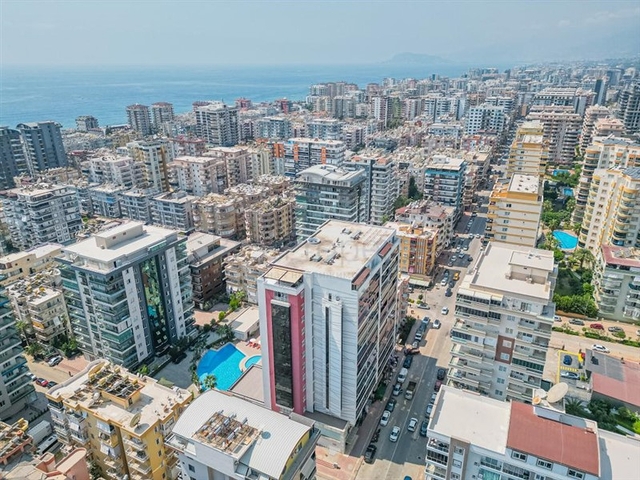 Spacious 1+1 apartment in Mahmutlar district 