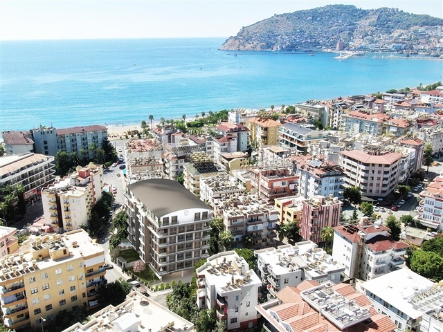 2+1 penthouse with sea view in the center of Alanya