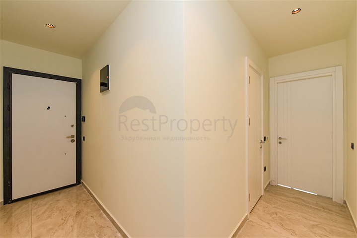 2+1 apartment in the center of Alanya in a complex from a top developer