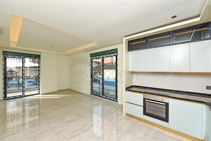 2+1 apartment in the center of Alanya in a complex from a top developer