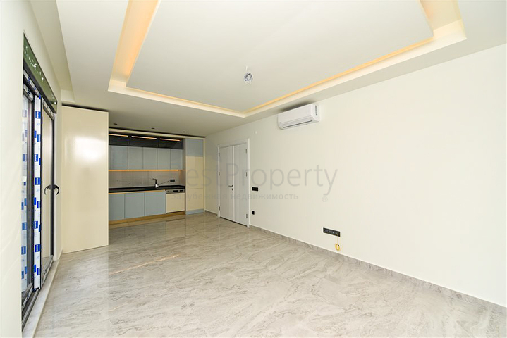 2+1 apartment in the center of Alanya in a complex from a top developer