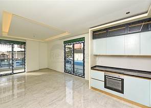 2+1 apartment in the center of Alanya in a complex from a top developer