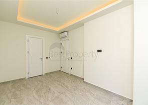 2+1 apartment in the center of Alanya in a complex from a top developer