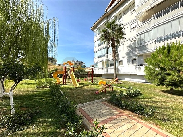 Apartment 2+1 with residence permit in Oba district