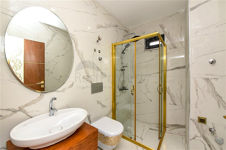 3+1 apartment with separate kitchen in the center of Alanya