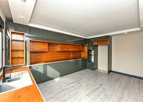 3+1 apartment with separate kitchen in the center of Alanya