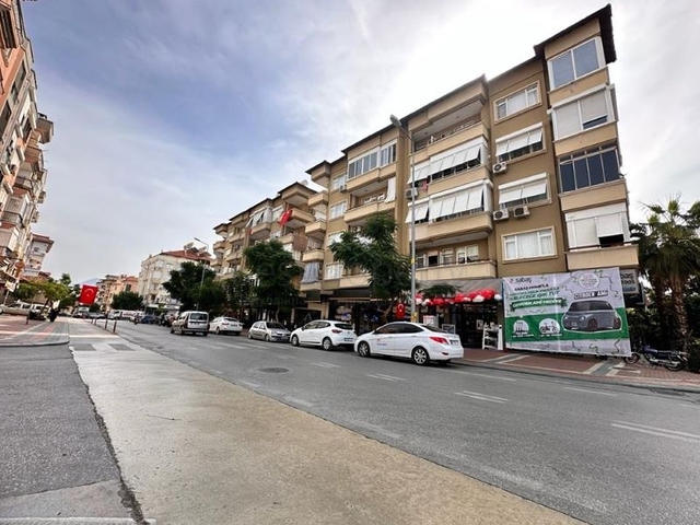 Large 3+1 apartment in the center of Alanya 