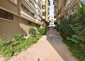 Large 3+1 apartment in the center of Alanya 