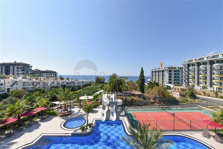 One-bedroom apartment with sea view