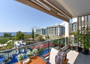 One-bedroom apartment with sea view