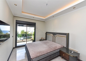 One-bedroom apartment with sea view