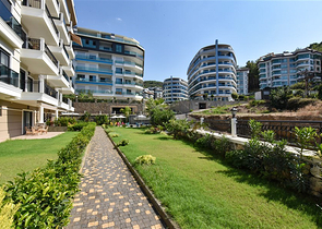 One-bedroom apartment with sea view