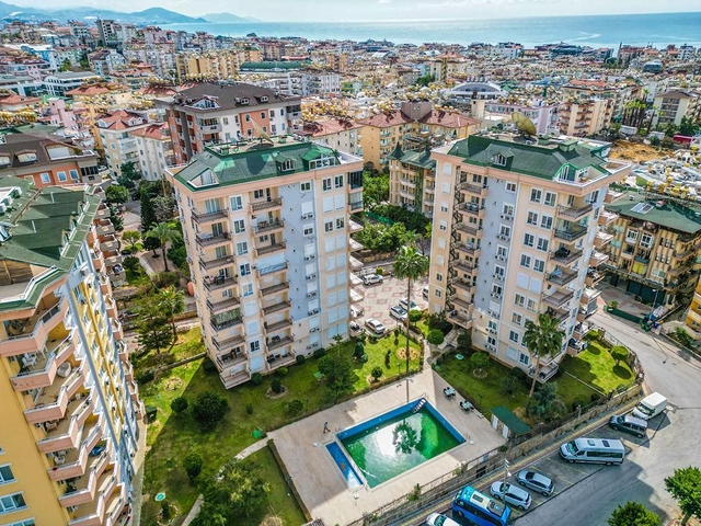 1+1 apartment in the center of Alanya
