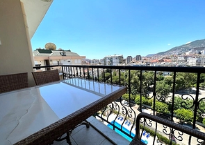 1+1 apartment in the center of Alanya