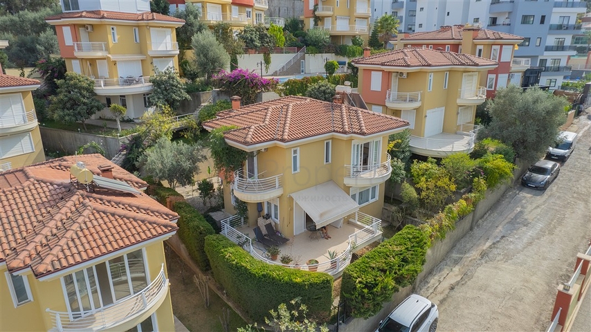 4+1 villa in Kargicak area 4+1 villa in Kargicak area