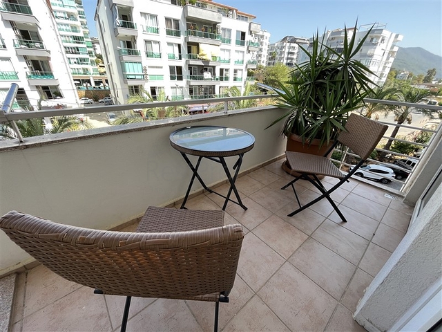 A 2+1 apartment in a complex with a family concept in the Tosmur area.