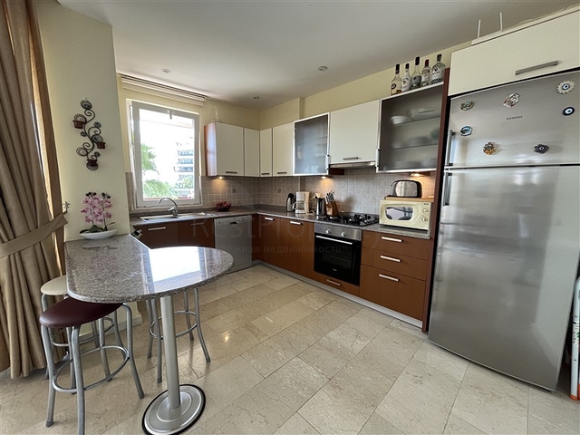 A 2+1 apartment in a complex with a family concept in the Tosmur area.