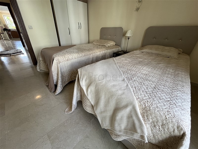 A 2+1 apartment in a complex with a family concept in the Tosmur area.