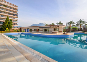 A 2+1 apartment in a complex with a family concept in the Tosmur area.