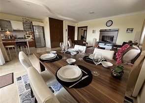 A 2+1 apartment in a complex with a family concept in the Tosmur area.