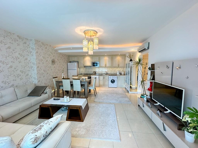 Spacious 2+1 apartment in Mahmutlar district