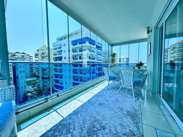 Spacious 2+1 apartment in Mahmutlar district