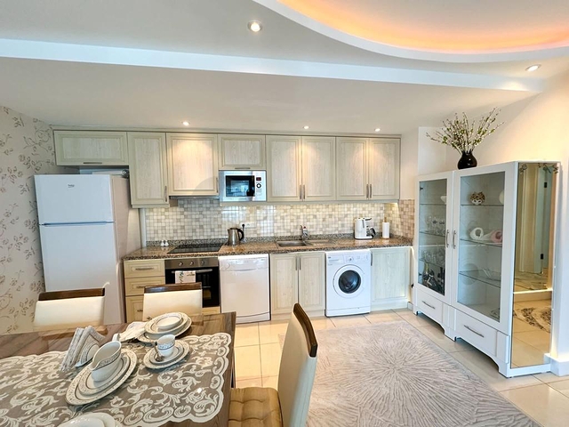 Spacious 2+1 apartment in Mahmutlar district