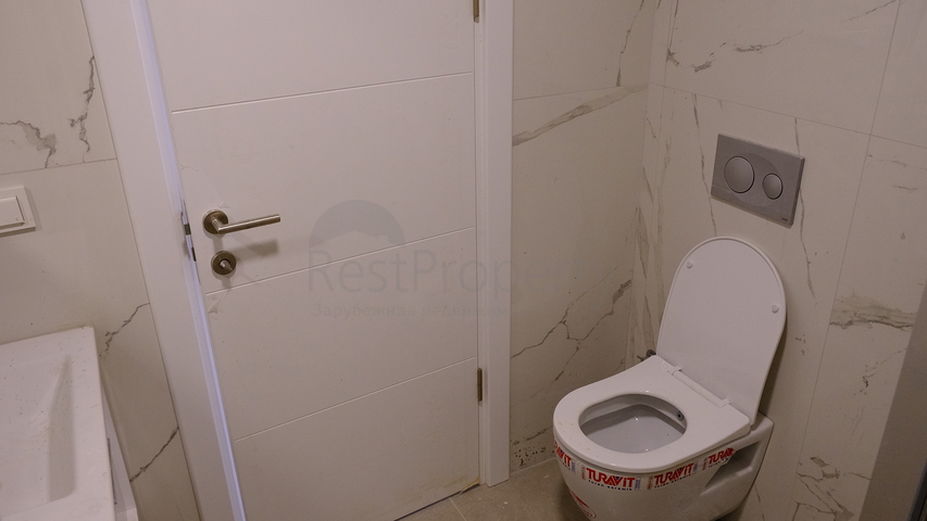 2+1 apartment in a new residential complex 2 minutes from the metro.