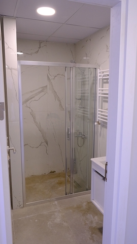 2+1 apartment in a new residential complex 2 minutes from the metro.