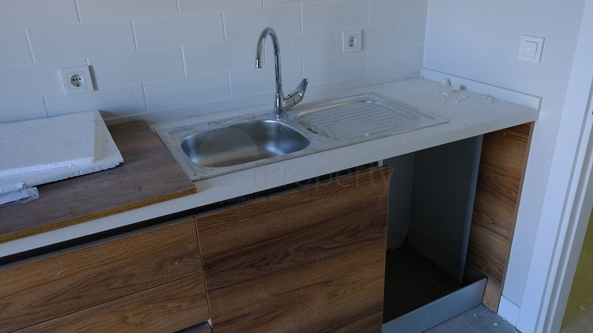 2+1 apartment in a new residential complex 2 minutes from the metro.