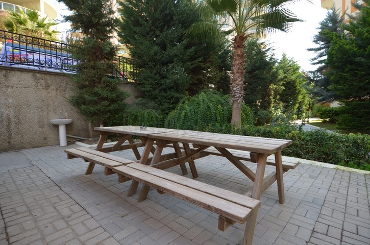 Large 2+1 apartment in Mahmutlar district 