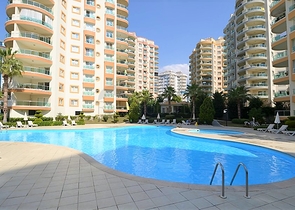 Large 2+1 apartment in Mahmutlar district 