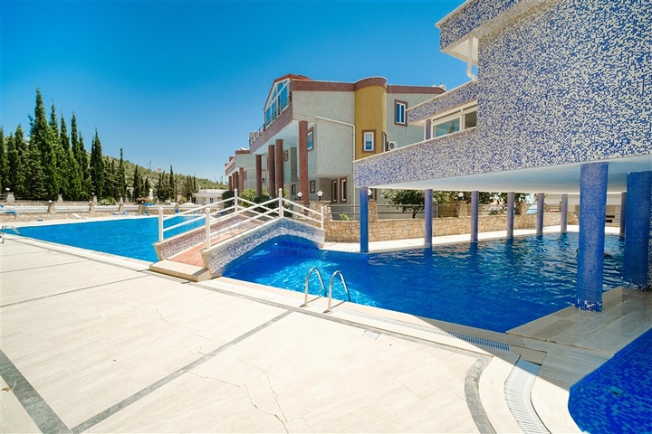 2+1 penthouse with sea view