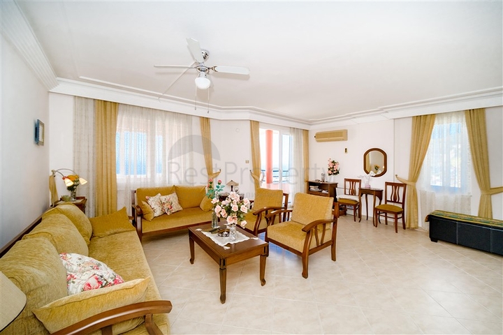 2+1 penthouse with sea view