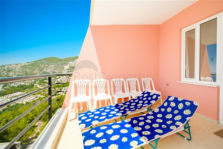 2+1 penthouse with sea view