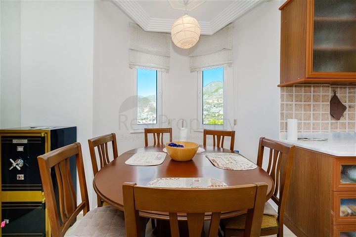 2+1 penthouse with sea view