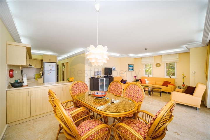 A 2+1 apartment with the best view characteristics in Alanya.