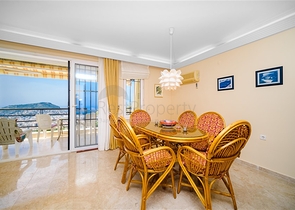 A 2+1 apartment with the best view characteristics in Alanya.