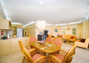 A 2+1 apartment with the best view characteristics in Alanya.