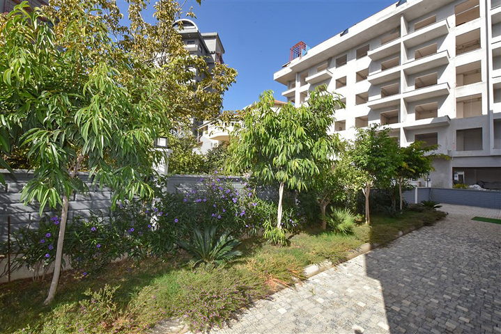 Furnished 1+1 Apartment in Avsallar with Pool & Sauna, 1.5 km from the Sea