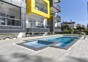 Furnished 1+1 Apartment in Avsallar with Pool & Sauna, 1.5 km from the Sea