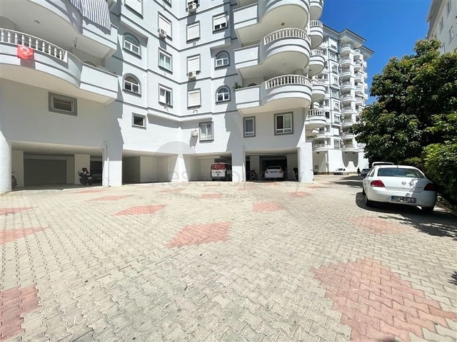 Apartment 3+1 with residence permit in Tosmur district