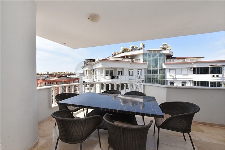 Apartment 3+1 with residence permit in Tosmur district