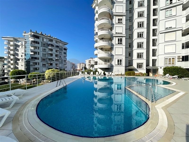 Apartment 3+1 with residence permit in Tosmur district