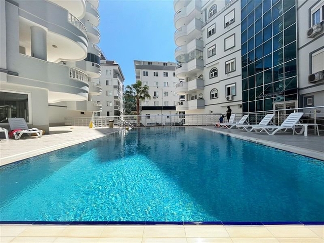 Apartment 3+1 with residence permit in Tosmur district