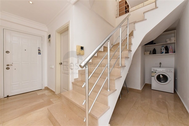 Apartment 3+1 with residence permit in Tosmur district