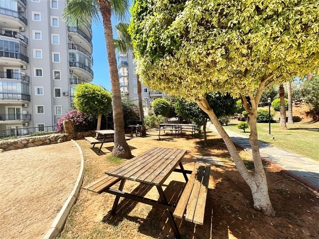 Apartment 3+1 with residence permit in Tosmur district