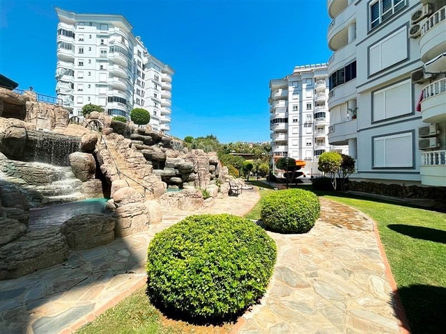 Apartment 3+1 with residence permit in Tosmur district