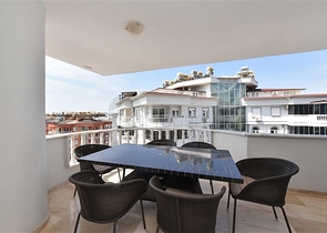 Apartment 3+1 with residence permit in Tosmur district